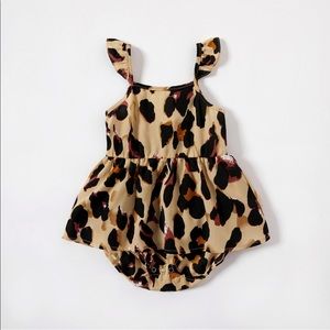 Girl romper size 3-6 months